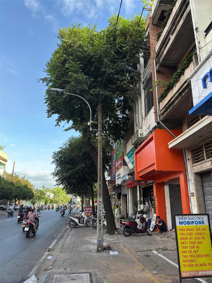 Cho thuê nhà mặt tiền lãnh binh thăng, p. 8, q. 11 giá 30tr/th