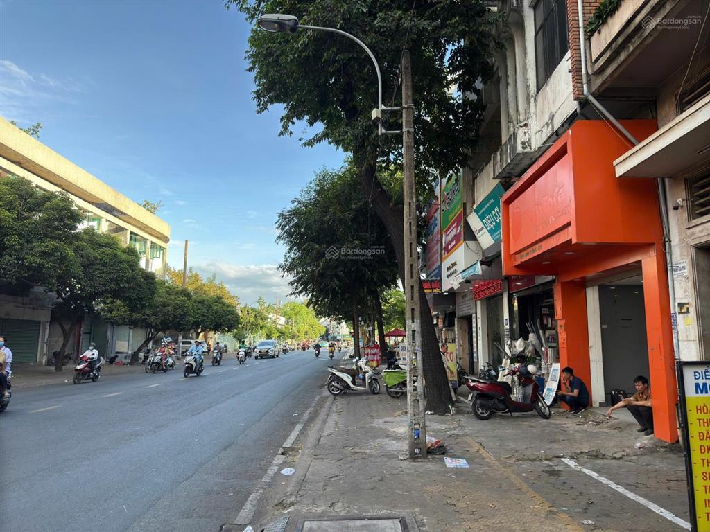 Cho thuê nhà mặt tiền lãnh binh thăng, p. 8, q. 11 giá 30tr/th