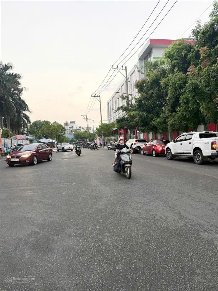 Bán nhà 2 hẻm 3m (ko xh) nguyễn minh châu, p. phú trung, q. tp 3 tỷ 860