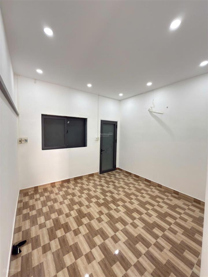 Bán chung cư giá rẻ lầu 2 lưu xuân tín, p. 10, q. 5, 1.66 tỷ