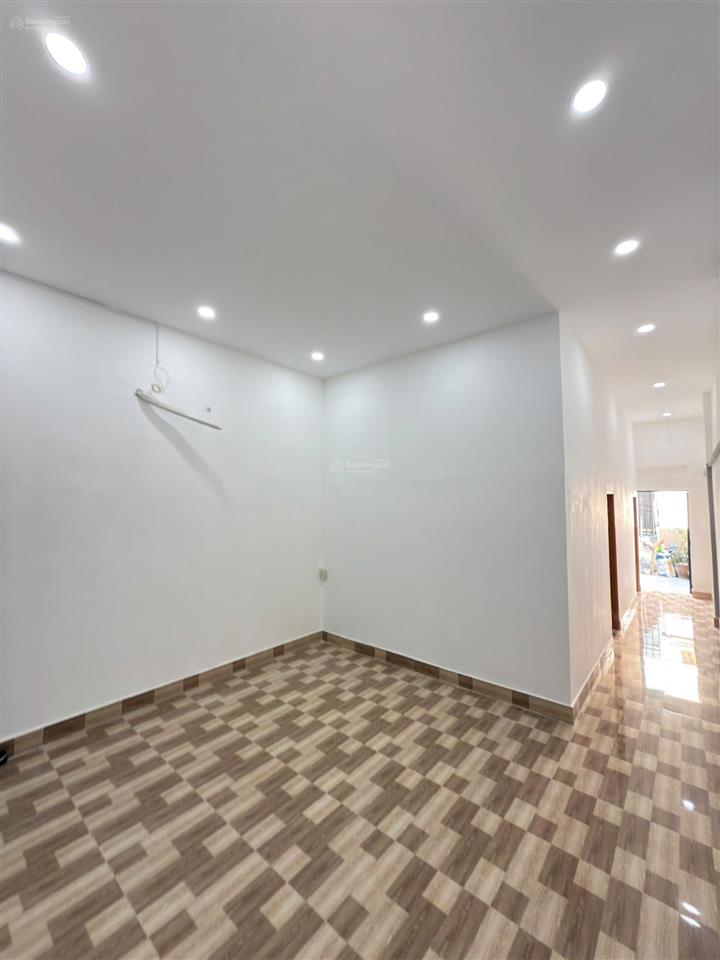 Bán chung cư giá rẻ lầu 2 lưu xuân tín, p. 10, q. 5, 1.66 tỷ