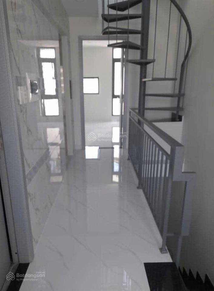 Bán nhà 2mt kênh tân hóa, p.14, q.6, 10 tỷ.