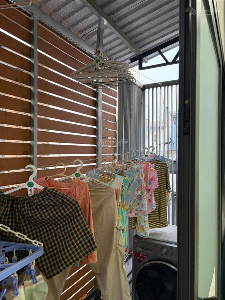 Bán nhà hẻm 4m lạc long quân, p.3, q.11, 5.5 tỷ.