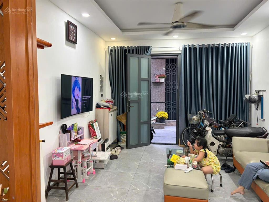 Bán nhà hẻm 4m lạc long quân, p.3, q.11, 5.5 tỷ.