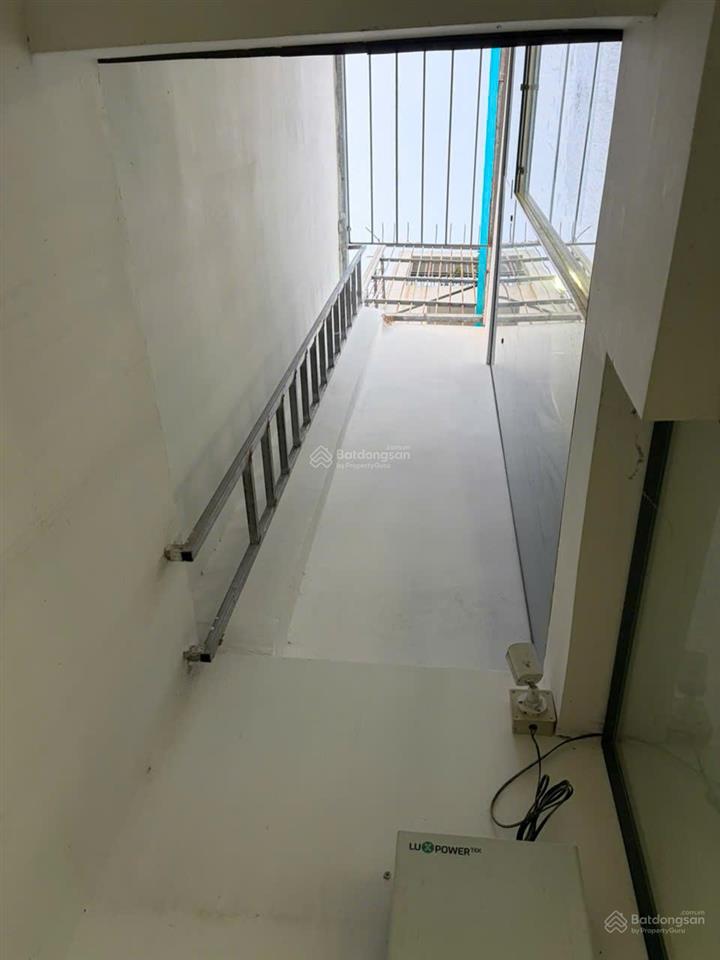 Bán nhà hẻm 4m lạc long quân, p.3, q.11, 5.5 tỷ.