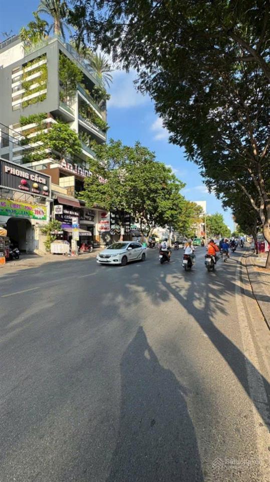 Bán nhà mt hòa bình, p.5, q.11, 13.5 tỷ.