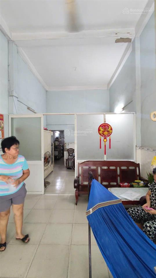Bán nhà mt đường 762 hồng bàng, p.1, q.11, 7.7 tỷ.