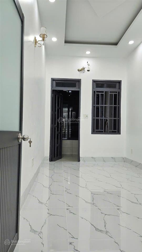 Bán nhà mt lạc long quân, p.10, q.11, 7.5 tỷ.
