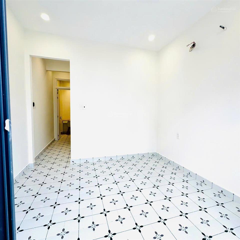 Bán nhà hẻm 5m (xt) trường chinh, p.14, q.tb, 6.5 tỷ.