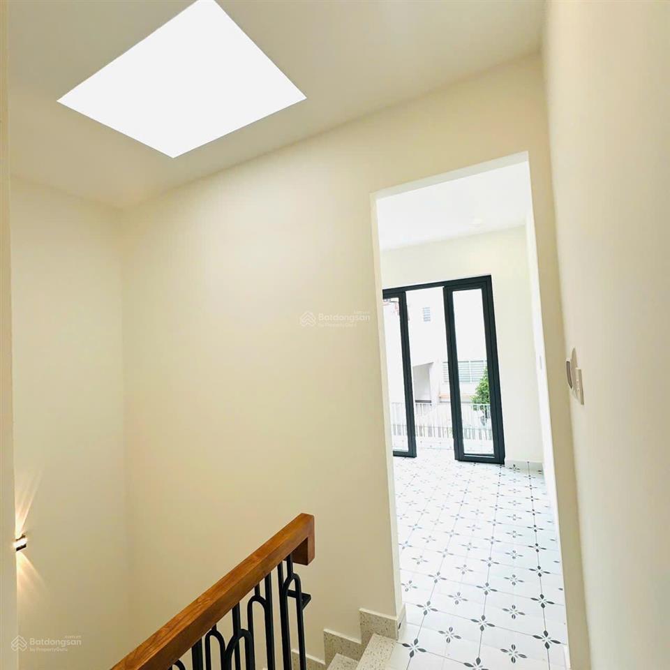Bán nhà hẻm 5m (xt) trường chinh, p.14, q.tb, 6.5 tỷ.