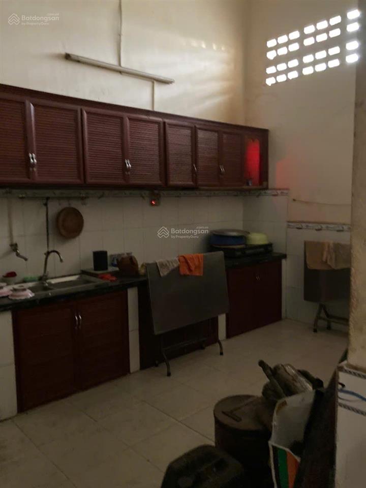 Bán nhà 2 hẻm 2m thái phiên, p.2, q.11, 5.9 tỷ.