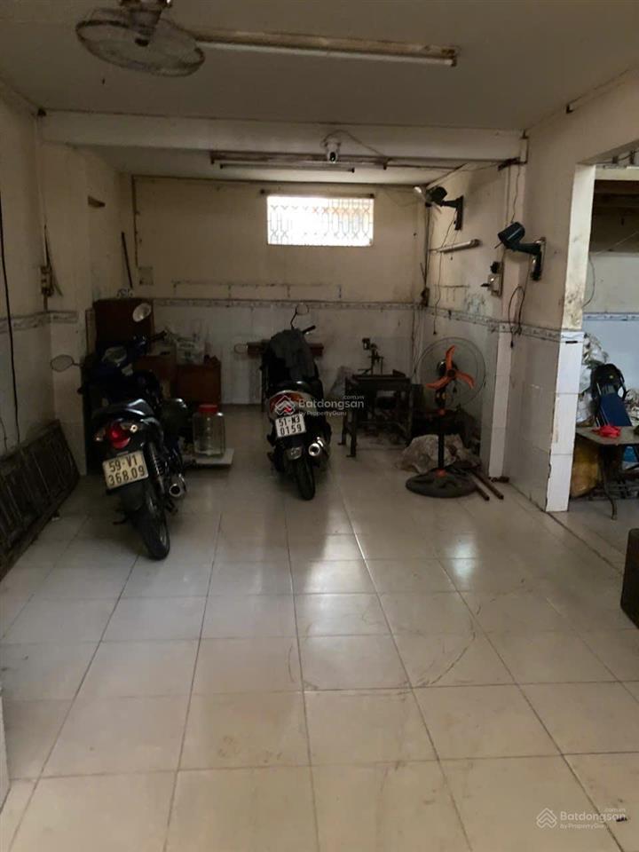 Bán nhà 2 hẻm 2m thái phiên, p.2, q.11, 5.9 tỷ.