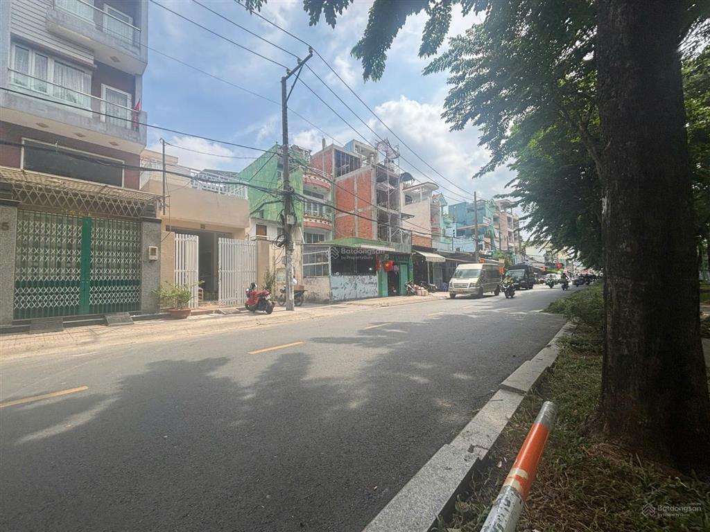 Cho thuê nhà mt phan văn khỏe, p5, q6, 9,5tr