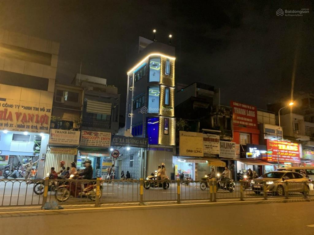 Cho thuê nhà giá rẻ chính chủ 2mt 290a lý thái tổ, p.1, q.3, 16tr