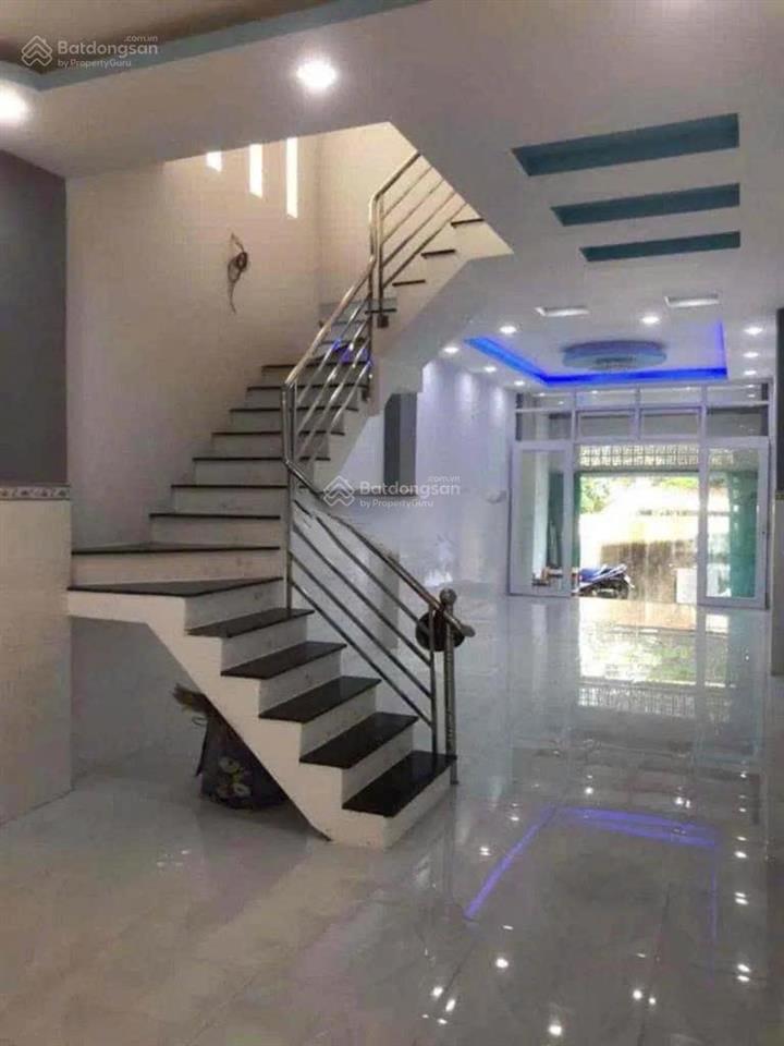 Cho thuê nhà hẻm 3m (xbg) kinh dương vương, p. an lạc, q. bình tân, 10tr.