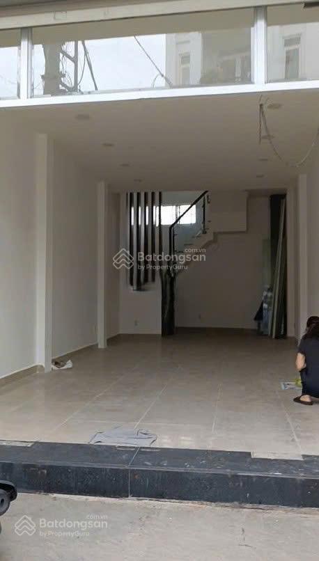 Cho thuê nhà mặt tiền đất thánh, phường 6, quận tân bình, 23,5tr.
