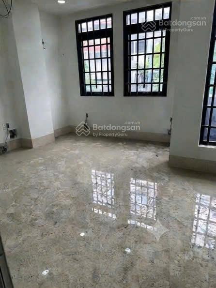 Cho thuê nhà mặt tiền giá rẻ khu bình phú, lý chiêu hoàng, p. 10, q. 6, 17tr.