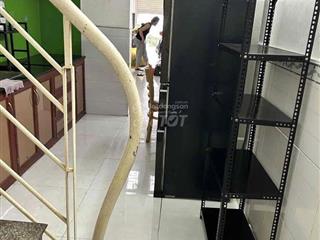 Cho thuê nhà hẻm 5m (xh) đường cmt8, p. 13, q. 10, 13,5tr.