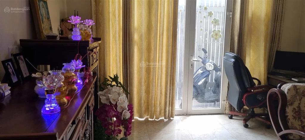 Bán nhà hẻm 4m (xt) phạm văn bạch, p. 15, q.tb, 6,7 tỷ, full nội thất