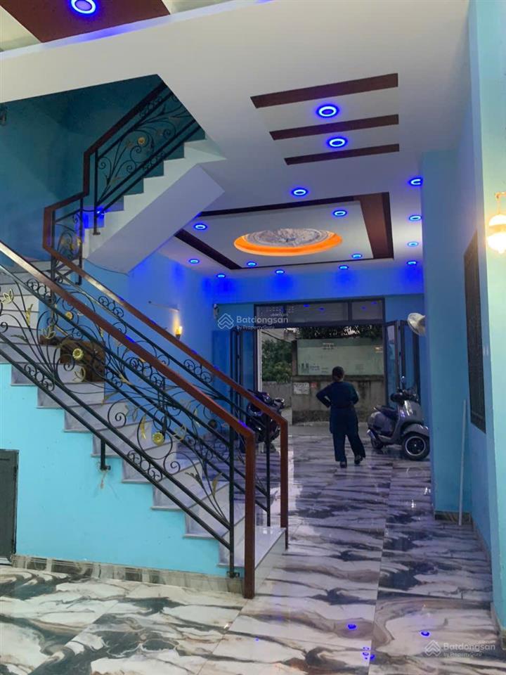 Cho thuê biệt thự giá rẻ 2 mtnb 6m (xt) 738/11 ql1a, bhh b, bt, 14tr