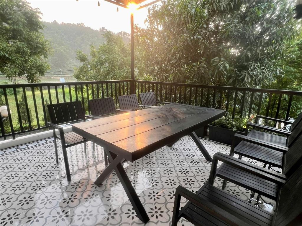 Bán căn biệt thự góc ven sườn đồi, cạnh hồ  sun village lương sơn  hòa binh