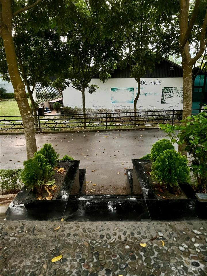 Bán căn biệt thự góc ven sườn đồi, cạnh hồ  sun village lương sơn  hòa binh