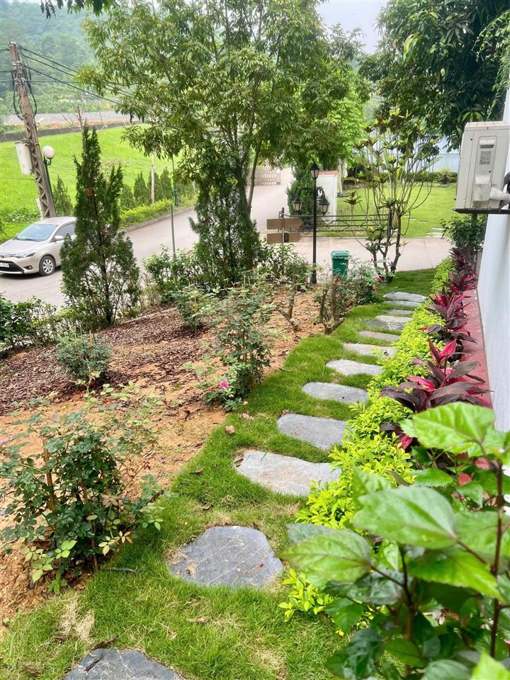 Bán căn biệt thự góc ven sườn đồi, cạnh hồ  sun village lương sơn  hòa binh