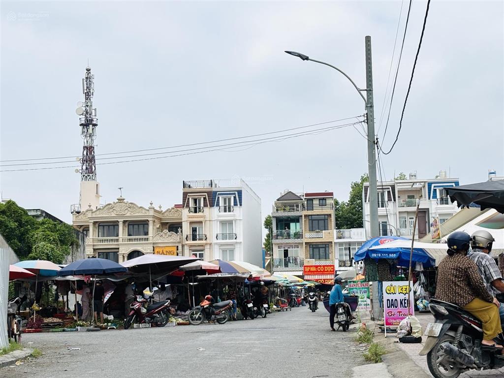 Siêu phẩm góc 2 mặt tiền chợ cái vồn  diện tích khủng, mặt tiền khủng