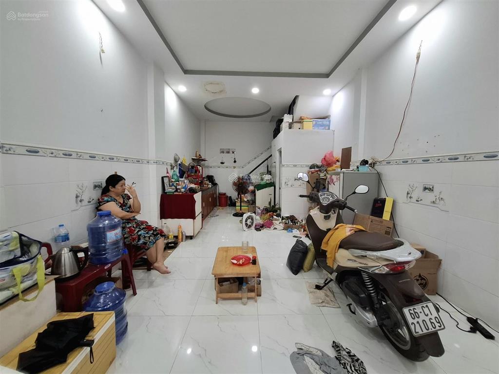 Bán nhà ngay cầu ông thìn dt 36m2, 2pn+2wc