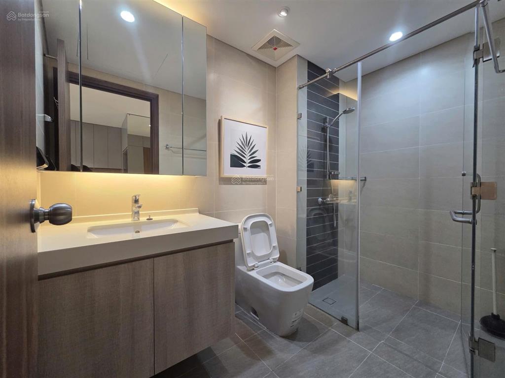 Bán gấp căn hộ 2pn hà đô centrosa quận 10  tặng full nội thất