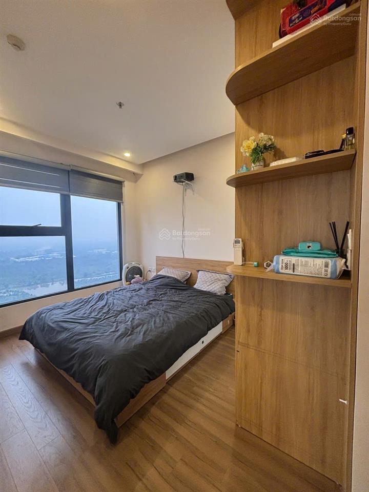 Bán căn 3 phòng ngủ oasis full đồ, giá 4,8 tỷ