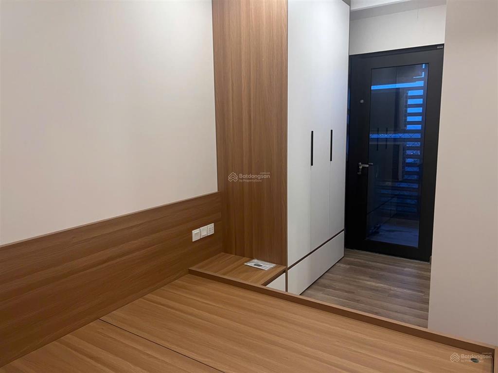 Bán căn 2ngu +2wc haven full nội thất giá 4,2 ty . sẵn sổ đỏ.