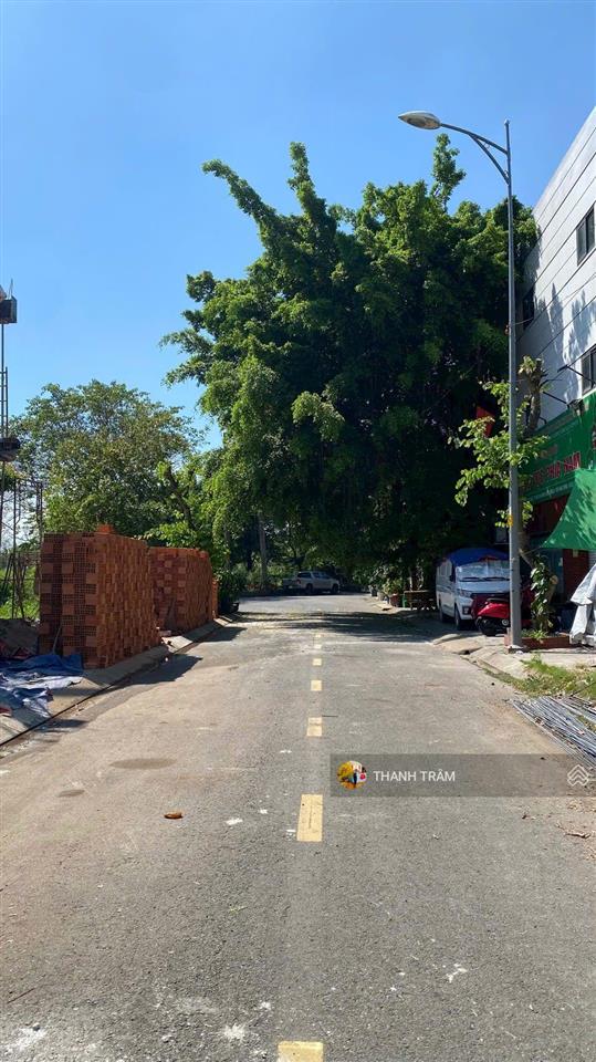 Bán lô đất ngay khu 1 p. thạnh mỹ lợi, quận 2 dt 140 m2 (8m x 17,5m), giá 105 triệu/m2