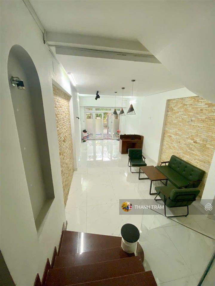 Nhà đối diện công viên đường 34b apak q2 dt 80m2 kết cấu  3 tầng + sân thượng  giá 18 tỷ