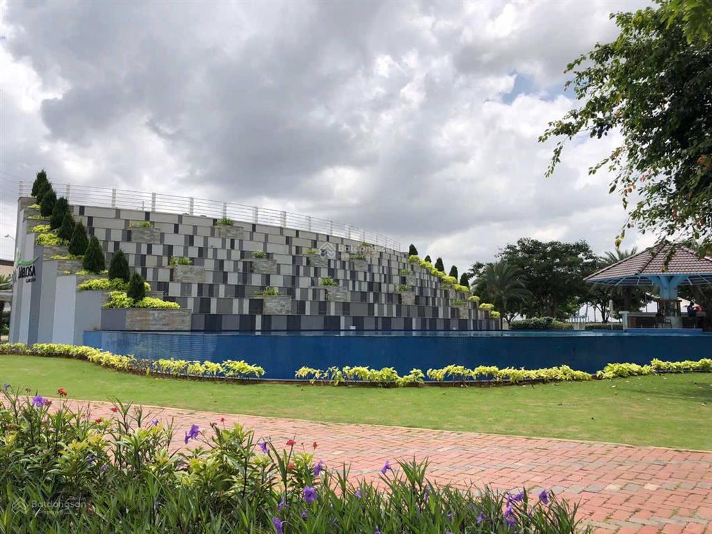 Bán nhà phố 3 tầng khu combound, phú hữu kdt melosa khang điền giá 14,8 tỷ