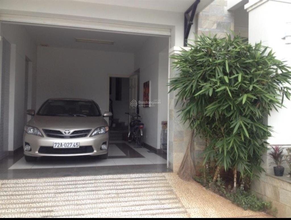 Cho thuê nhà để ở trung tâm vũng tàu 10mx24m có 3 tầng đầy đủ chức năng, nội thất tiện nghi 25tr/th