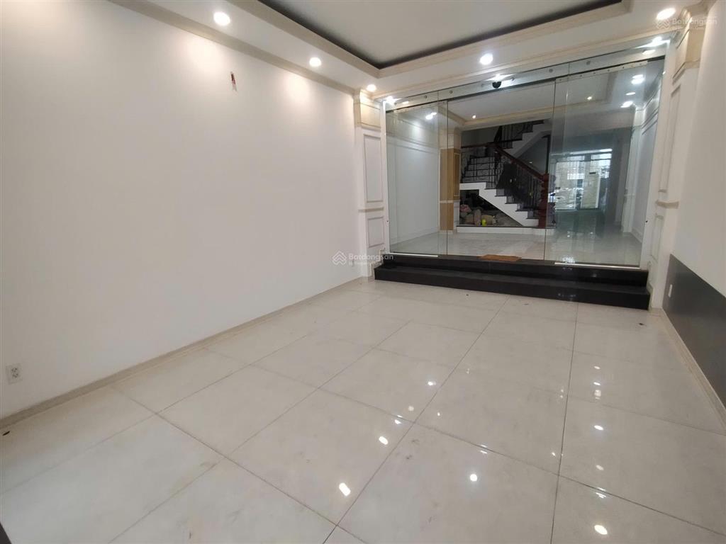 Cần bán gấp định cư nhà mt 50d nguyễn bỉnh khiêm gò vấp 4,2mx25m 105m2 cn gồm 4 tầng nhà mới