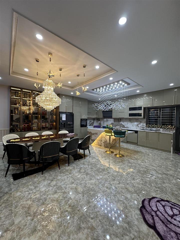 Căn biệt thự cao cấp 4pn, 4wc, dt 245m2 tại đinh văn chấp, hòa xuân, đà nẵng, gần cầu hòa xuân