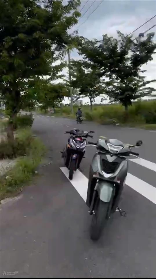 Bán lô góc 2 mặt tiền đường 7,5m đồng khoa và hoá kiểng 29, nam hoà xuân  0934 863 ***