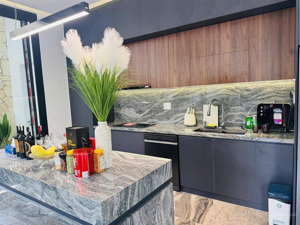 Căn biệt thự siêu đẳng cấp ngay góc 2 mặt tiền khu đô thị sinh thái hoà xuân,  0934 863 ***