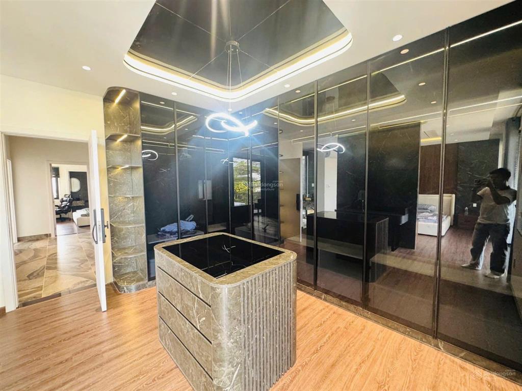 Căn biệt thự siêu đẳng cấp ngay góc 2 mặt tiền khu đô thị sinh thái hoà xuân,  0934 863 ***