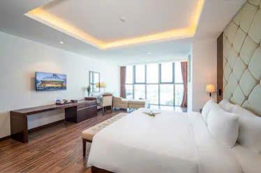 Toà khách sạn 4* luxtery  đường phạm văn đồng, an hải, đà nẵng.  0934 863 ***