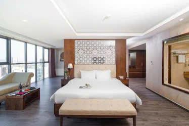 Toà khách sạn 4* luxtery  đường phạm văn đồng, an hải, đà nẵng.  0934 863 ***