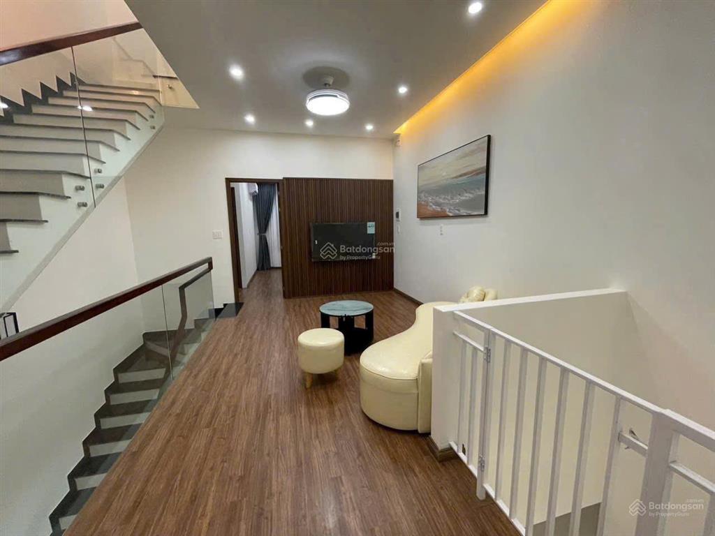 Căn nhà 3 tầng siêu đẹp đường hói kiểng  nam hoà xuân  0934 863 ***