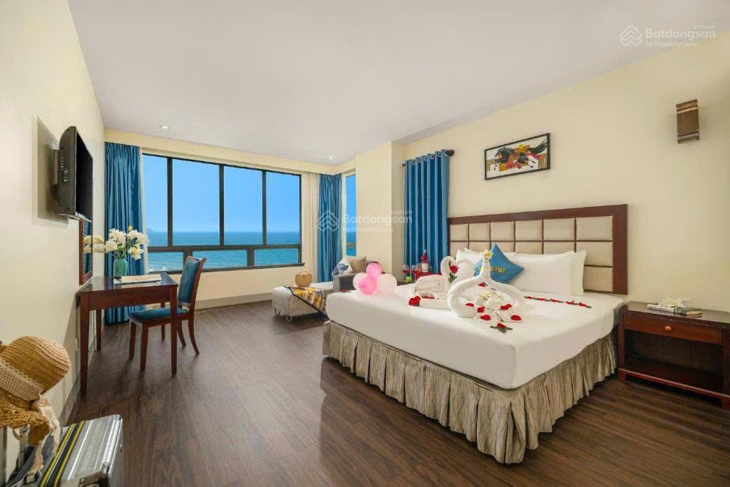 Khách sạn mt biển võ nguyên giáp  đối diện nh mỹ hạnh, phước mỹ, sơn trà, đà nẵng