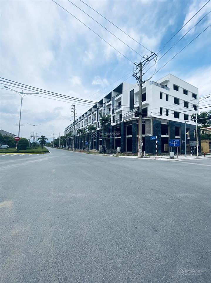 Chuyển nhượng lô đất dự án khách sạn 15 tầng đường nguyễn tất thành vĩnh yên