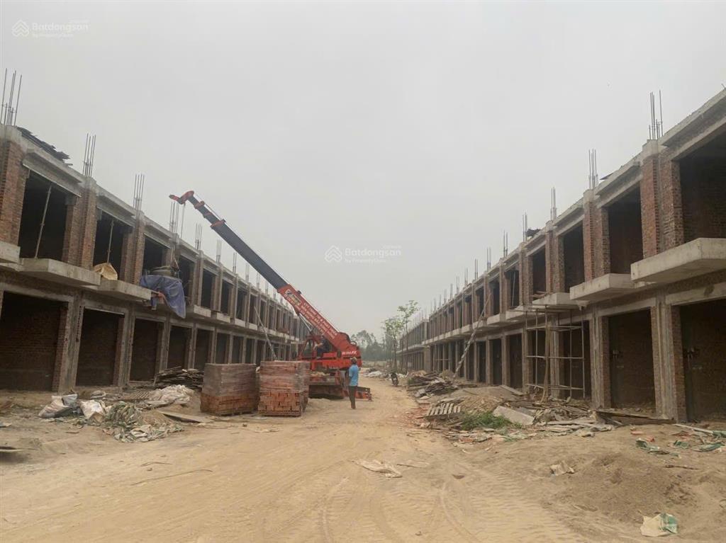 Nhà ở xã hội thiện kế xanh nhà liền kề xây 2,5 tầng sẵn vào ở