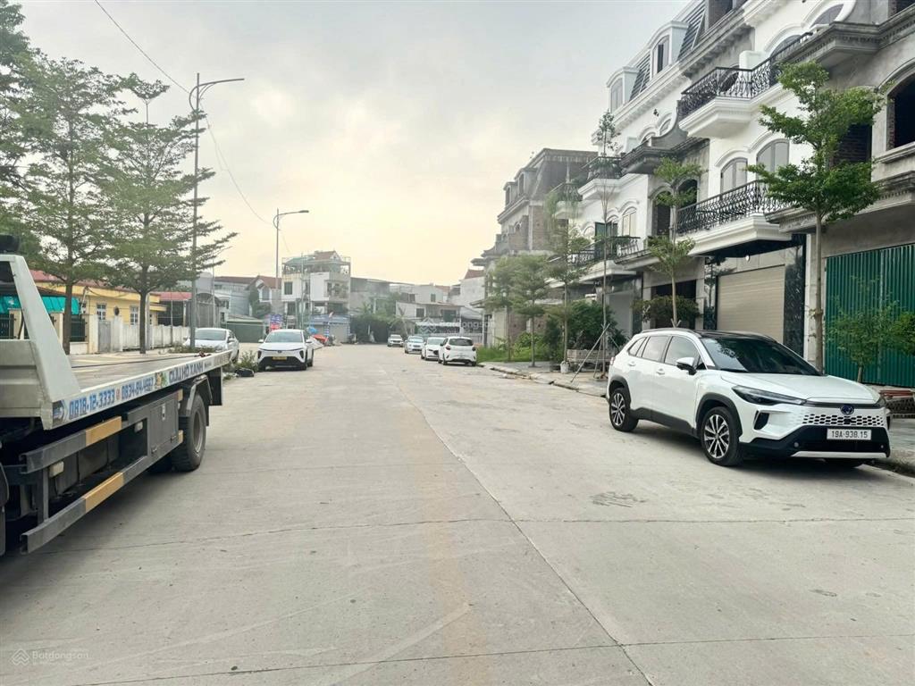 Bán căn shophouse liền kề chân chung cư cao cấp trung tâm tp vĩnh yên