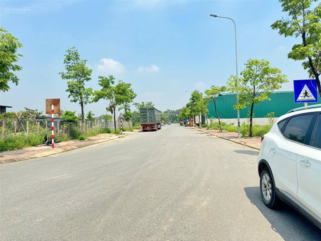 Bán giá cắt lỗ gần tỷ giá vốn lô đất mặt đường 51m cụm công nghiệp làng nghề minh phương yên lạc