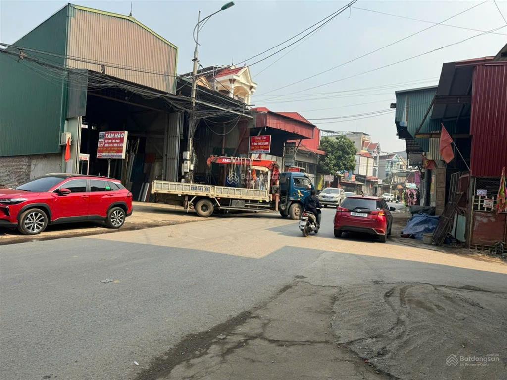 Bán lô đất mặt chính tl303 làng nghề tề lỗ yên lạc 1 mặt view kênh siêu thoáng